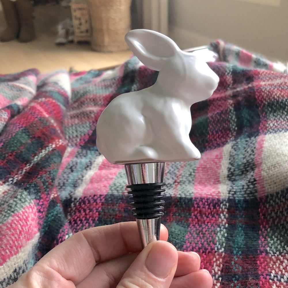 10 for $20! Beautiful Creamy White Ceramic Bunny Wine Stopper